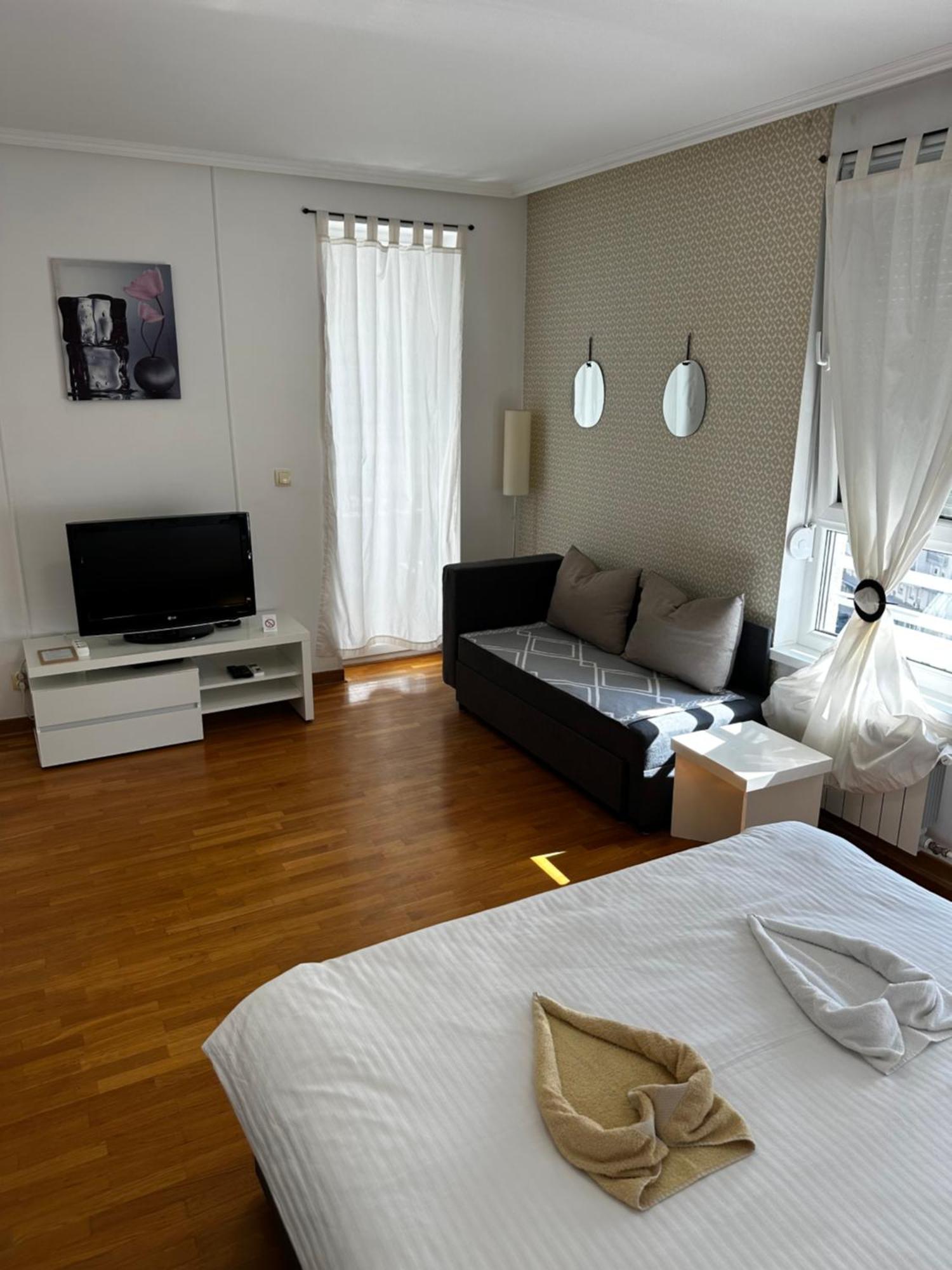 Nevena Belville Apartments Belgrad Zimmer foto